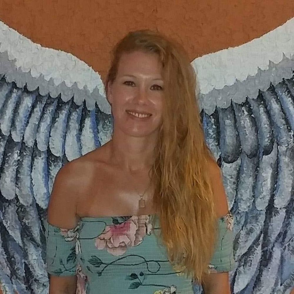 Meet your Posher, Kendra